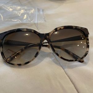 Nwot bottega veneta sunglasses